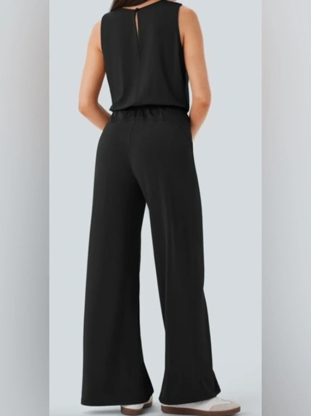LARGE.  HALARA ROUND NECK DRAWSTRING JUMPSUIT